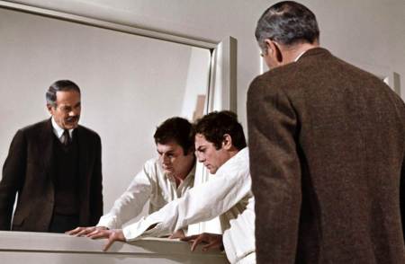 Le face-à-face final entre DeSalvo et l'inspecteur John S. Bottomly (Henry Fonda)