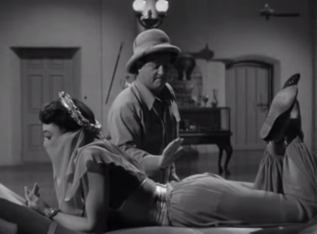 bud-abbott-and-marie-windsor-in-abbott-and-costello-meet-the-mummy